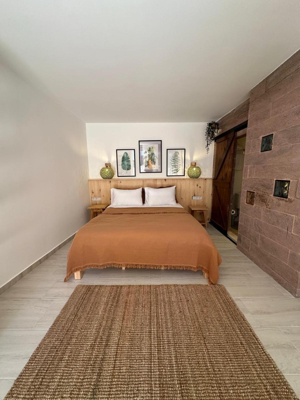 Monk Island Hotel อิซมีร์ ภายนอก รูปภาพ