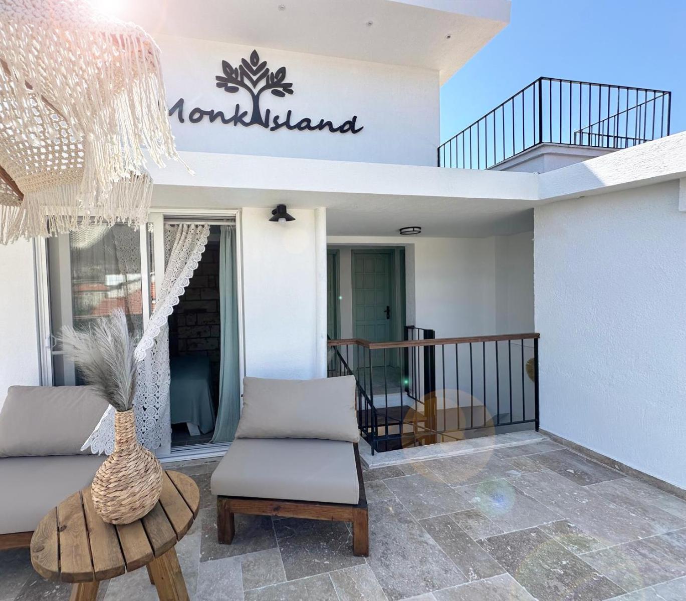 Monk Island Hotel อิซมีร์ ภายนอก รูปภาพ